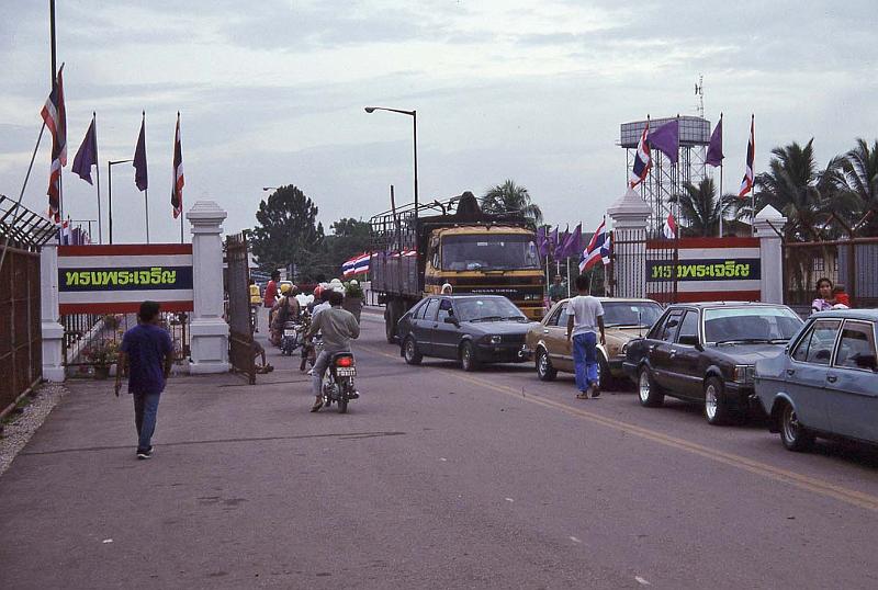 WT 0800 118-16 Thailand the Border.jpg